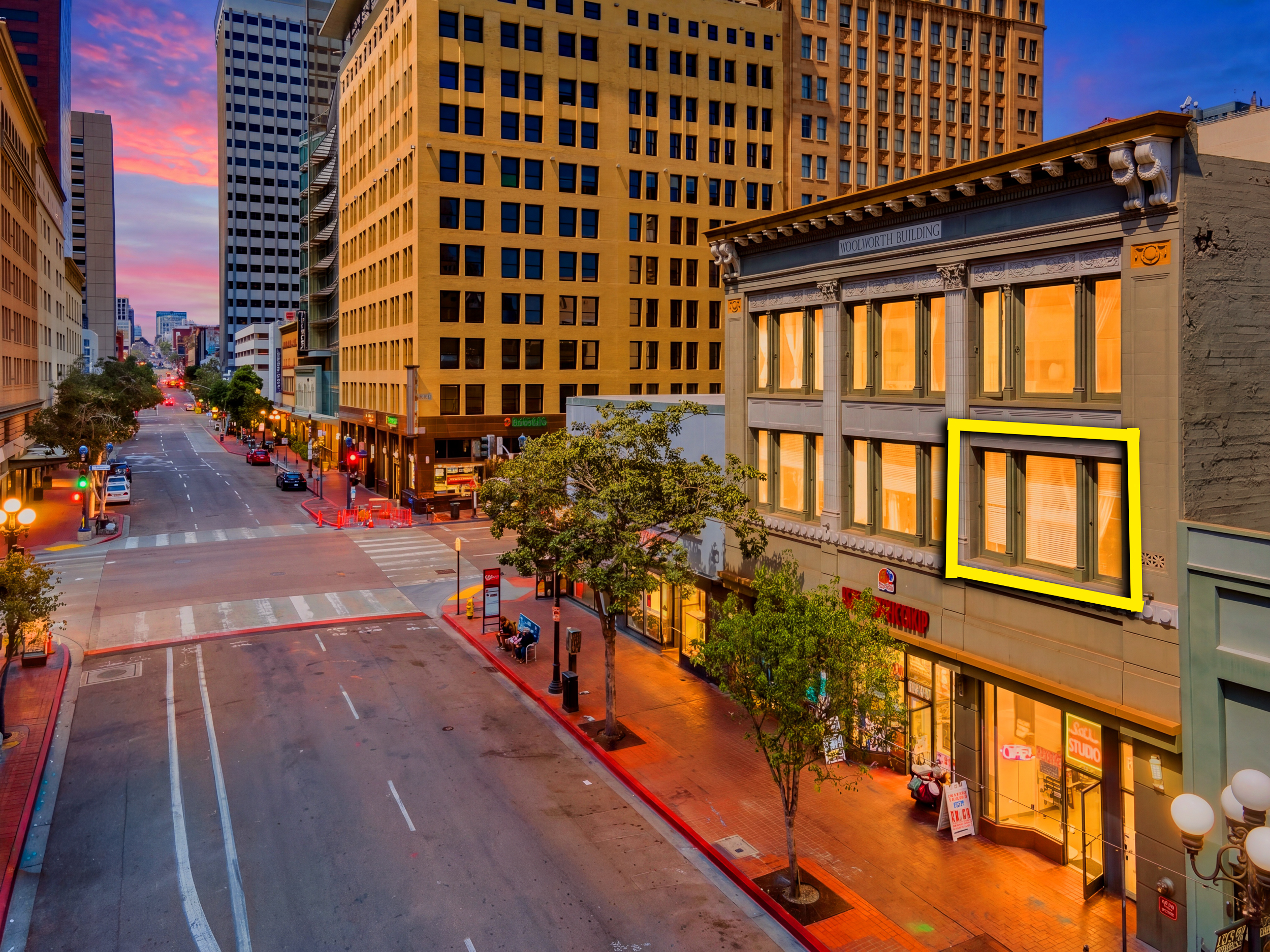 953 5th Avenue at twilight, looking down the Gaslamp Quarter